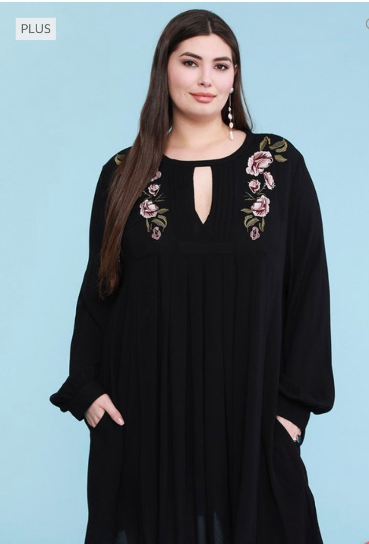 Plus Emmett Embroidered Keyhole Dress