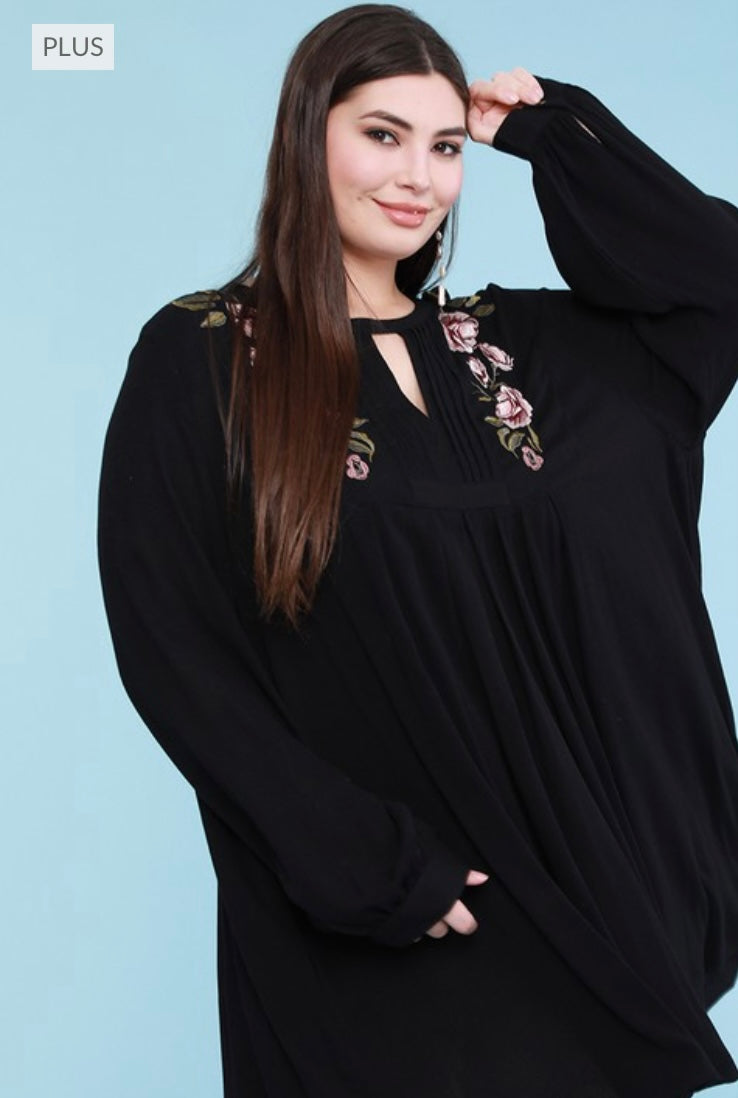 Plus Emmett Embroidered Keyhole Dress