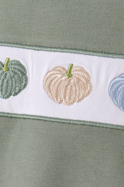 Green Pumpkin Embroidery Plaid Shorts Set
