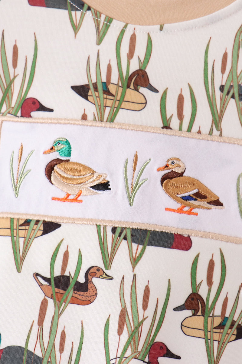 Duck embroidery bubble