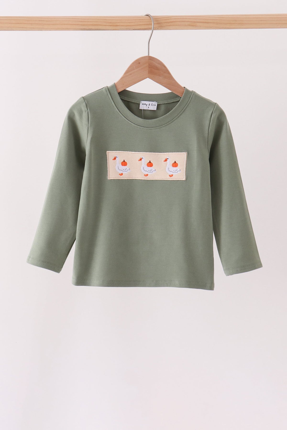 Green goose pumpkin embroidery top